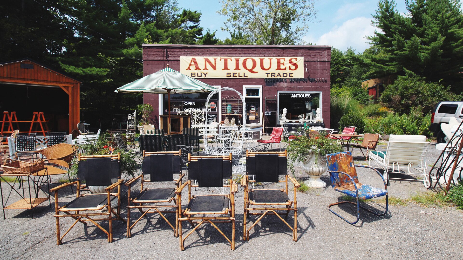 Roadside antiques in New York state